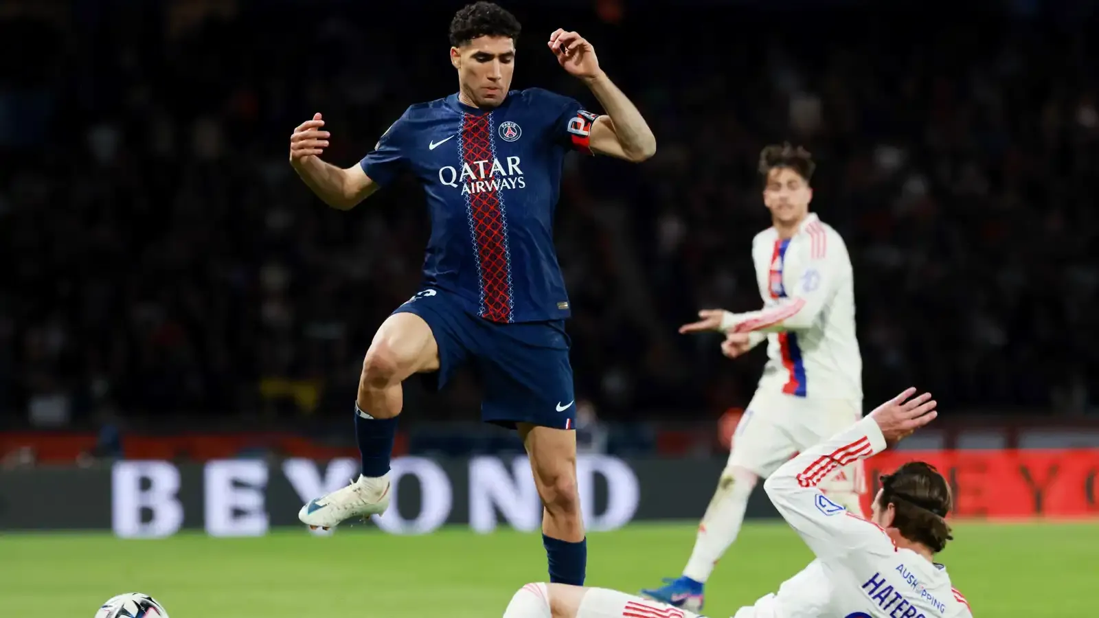 Achraf Hakimi Sparks Concern for Morocco and Paris Saint-Germain After Injury