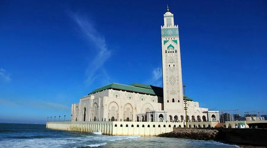Discover the Majestic Hassan II Mosque in Casablanca: A Must-Visit for Travelers