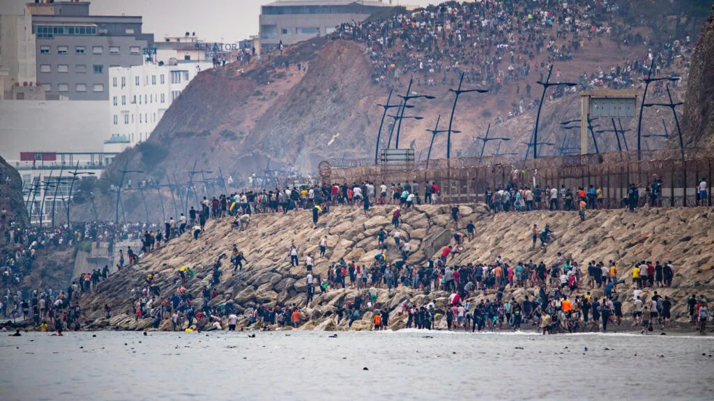 Crisis in Ceuta: Local Government Calls for Urgent Help as Migrant Situation Escalates