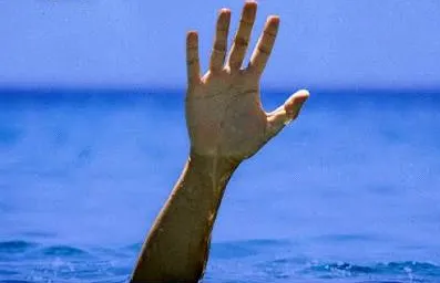Tragic Incident in Wadi Bouhalou: Sisters Drown at Ages 6 and 8